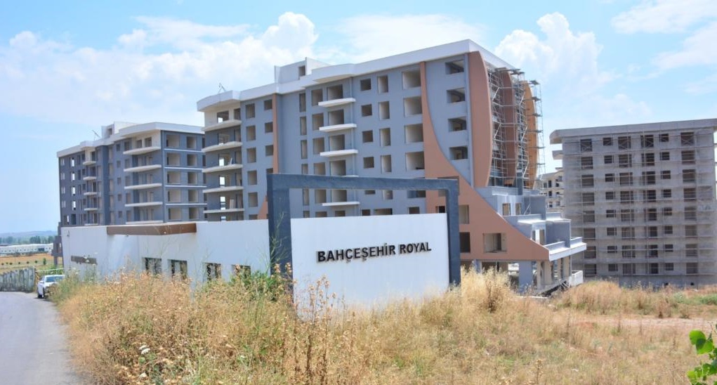 Bahçeşehir Royal Projesinin Kaba İnşaatı Tamamlanıyor