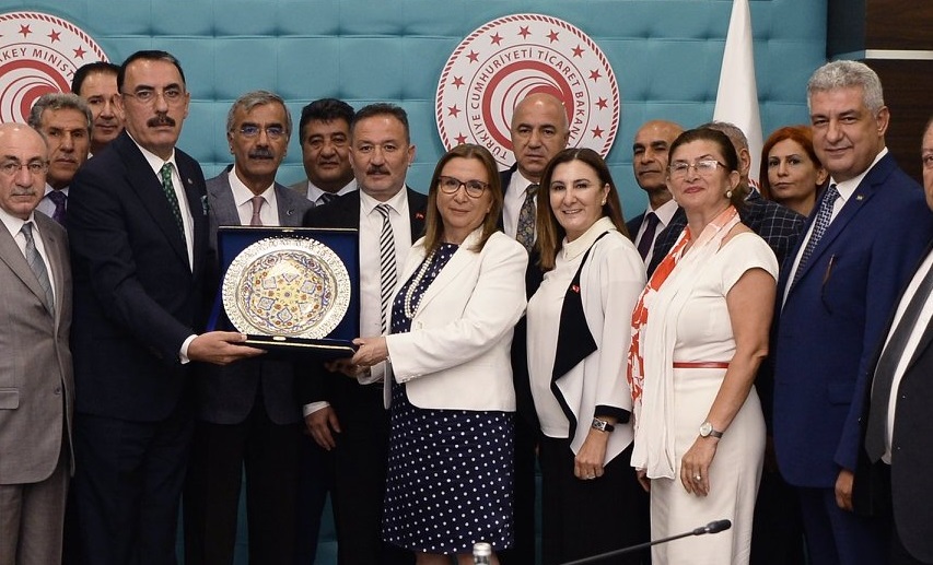 Emlakçılardan Bakan Pekcan'a '10 Maddelik' Yönetmelik Revizyonu Talebi