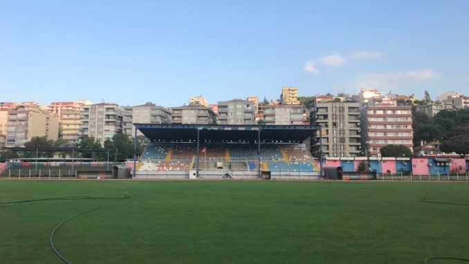 Bergama 14 Eylül Stadyumu'nun Yerine Millet Bahçesi Yapılacak