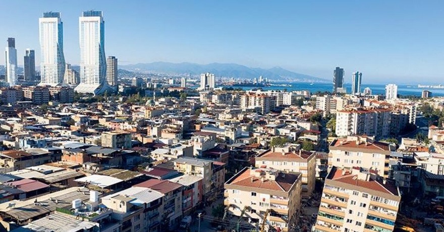 İzmir'deki Binaların Yüzde 77,5'i Modern Deprem Yönetmeliğine Uygun Değil