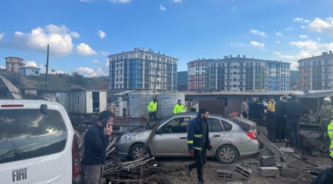 İzmir’de İnşaat Şantiyesinde Isıtma Kazanı Patladı: 1 Ölü, 10 yaralı