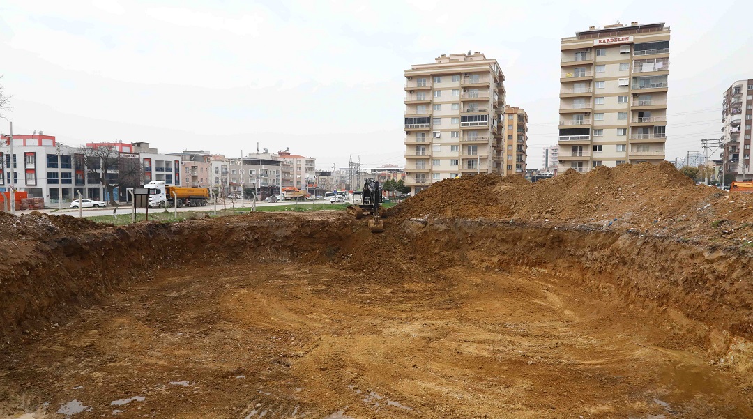 Bayraklı Postacılar Kültür Merkezi İnşaatı Başladı